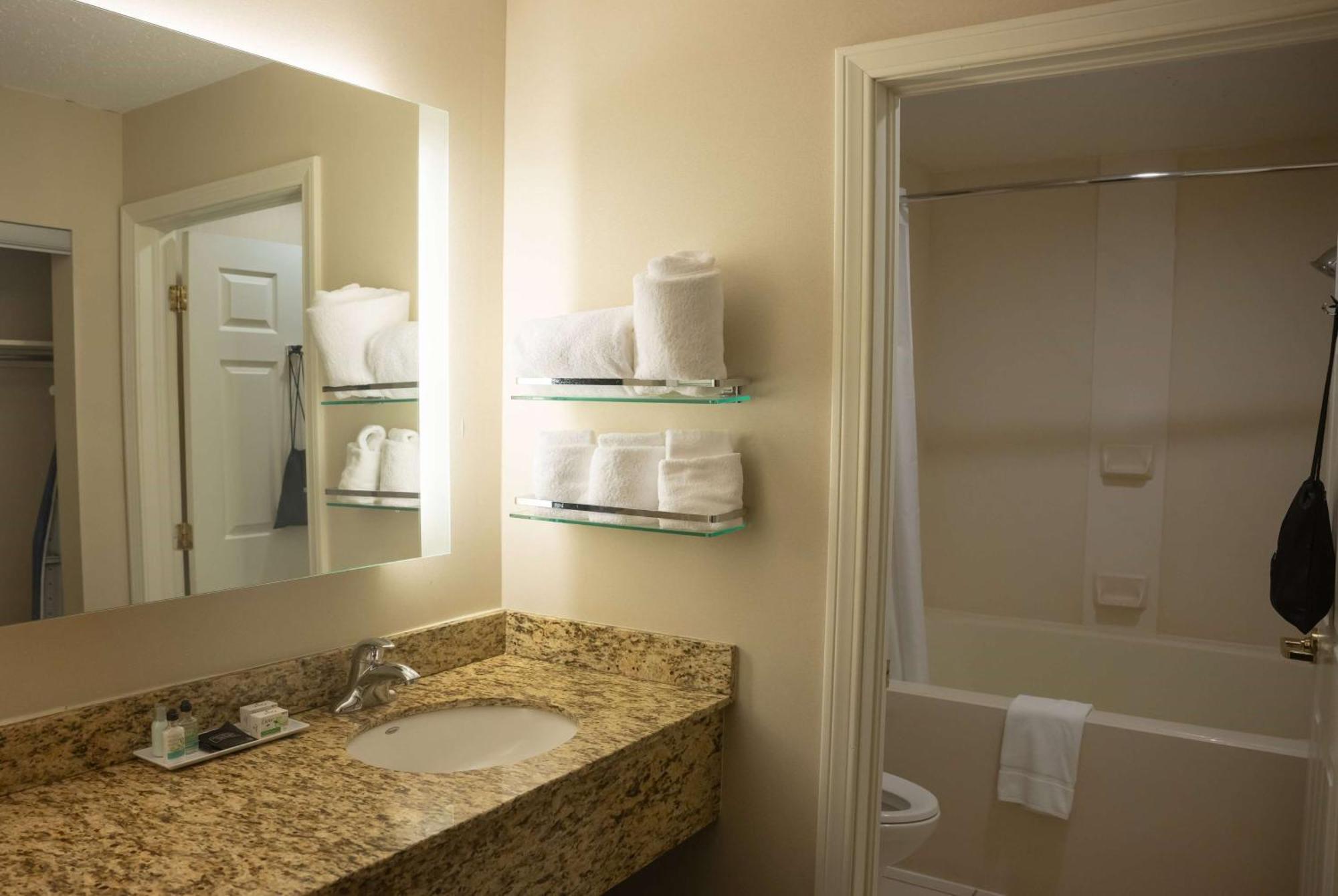 Hawthorn Suites By Wyndham Erie Kearsarge Extérieur photo